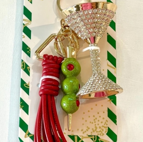 🫒🔹️ Piper K🔹️ Martini Olive Keychain Bag Charm - Picture 4 of 7